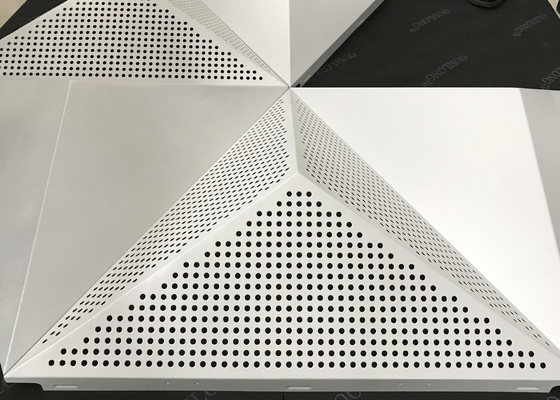 Sistema de aluminio arquitectónico de los paneles de pared del alivio de Bas para el revestimiento insonoro