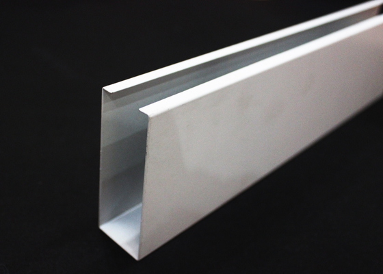 Techo metálico de la pantalla del perfil del U-aluminio falso para construir el material decorativo