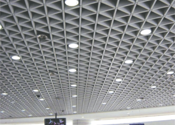 Rejilla de aluminio GB colgado al techo/T28001-2011 del metal del triángulo interior del ornamento