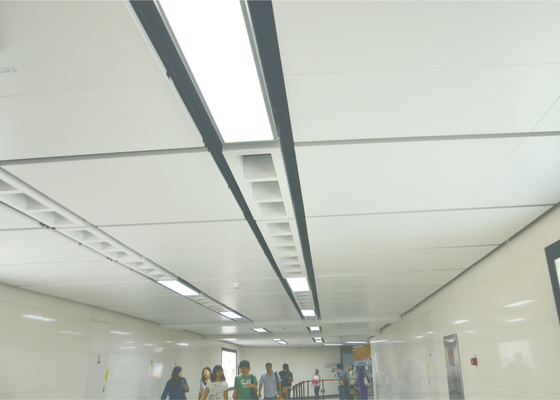 Ignifugue los paneles de techo de aluminio perforados coloreados, tejas comerciales del techo del descenso 600 x 1200