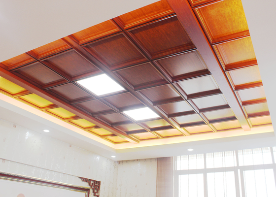 La madera tiene gusto de las tejas artísticas del techo de Unleveled con la superficie estérea de la desigualdad